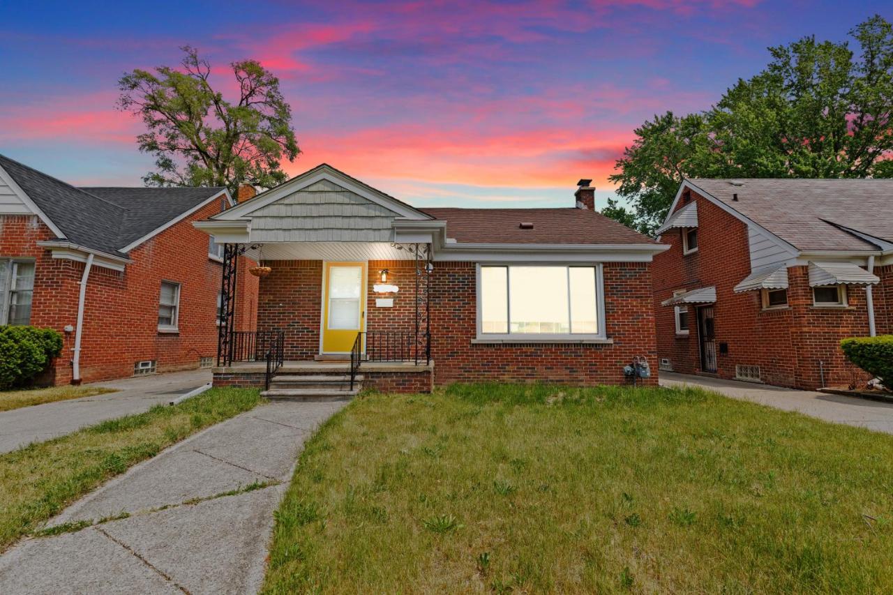 Villa Family-Friendly, Multi-Day Sale, 15 Mins To Downtown Detroit Exterior foto
