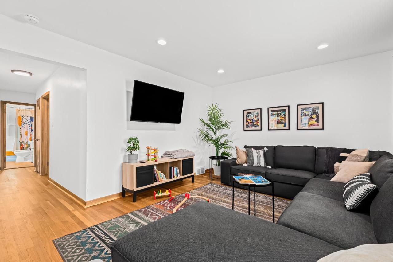 Villa Family-Friendly, Multi-Day Sale, 15 Mins To Downtown Detroit Exterior foto
